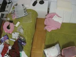 voyeurcam-julmodels-bed-5 Hd live webcam