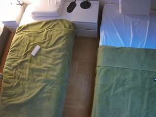 voyeurcam-julmodels-bed-5