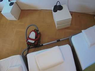 voyeurcam-julmodels-bed-5