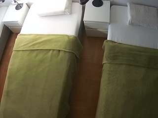 voyeurcam-julmodels-bed-5