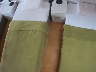 voyeurcam-julmodels-bed-5