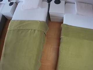 voyeurcam-julmodels-bed-5