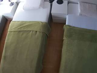 voyeurcam-julmodels-bed-5