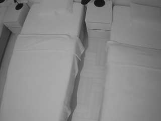 voyeurcam-julmodels-bed-5