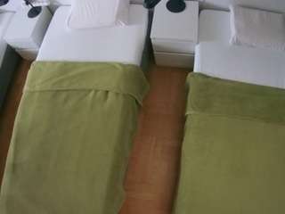 voyeurcam-julmodels-bed-5