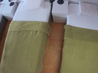 voyeurcam-julmodels-bed-5
