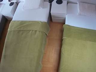 voyeurcam-julmodels-bed-5