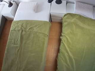 voyeurcam-julmodels-bed-5