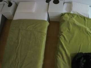 voyeurcam-julmodels-bed-5