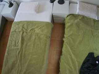 voyeurcam-julmodels-bed-5