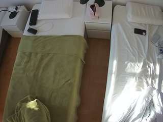 voyeurcam-julmodels-bed-5