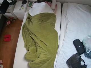 voyeurcam-julmodels-bed-5