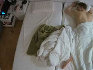 voyeurcam-julmodels-bed-5's CamSoda show and profile