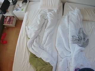 voyeurcam-julmodels-bed-5