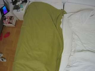 voyeurcam-julmodels-bed-5