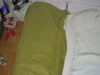 voyeurcam-julmodels-bed-5