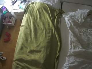 voyeurcam-julmodels-bed-5