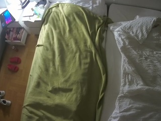 voyeurcam-julmodels-bed-5