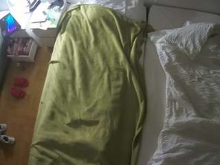 voyeurcam-julmodels-bed-5