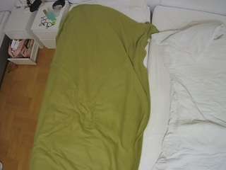 voyeurcam-julmodels-bed-5 live cam profile