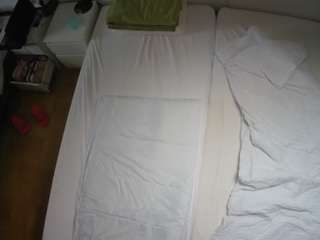 voyeurcam-julmodels-bed-5 webcam