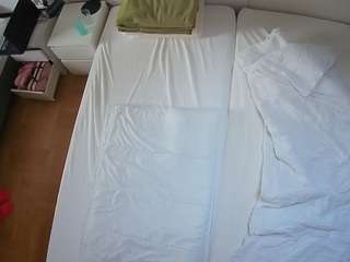 voyeurcam-julmodels-bed-5 live cam profile