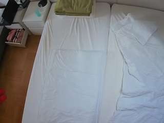 voyeurcam-julmodels-bed-5 live cam profile