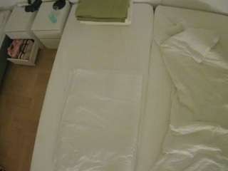 voyeurcam-julmodels-bed-5 live cam profile