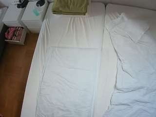 voyeurcam-julmodels-bed-5 live cam profile