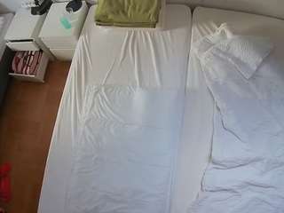 voyeurcam-julmodels-bed-5 live cam profile