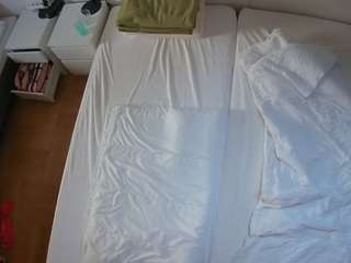 voyeurcam-julmodels-bed-5 live cam profile