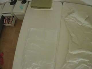 voyeurcam-julmodels-bed-5