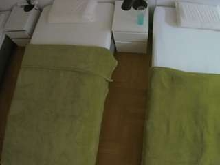 voyeurcam-julmodels-bed-5 live cam profile