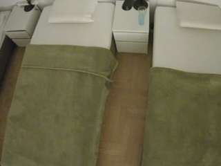 voyeurcam-julmodels-bed-5