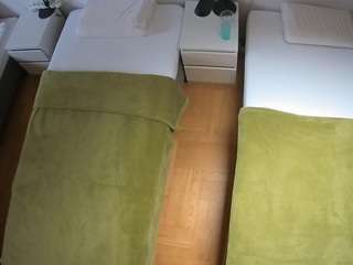 voyeurcam-julmodels-bed-5 live cam profile