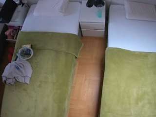 voyeurcam-julmodels-bed-5 webcam