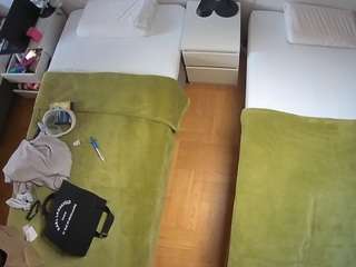 voyeurcam-julmodels-bed-5 live cam profile