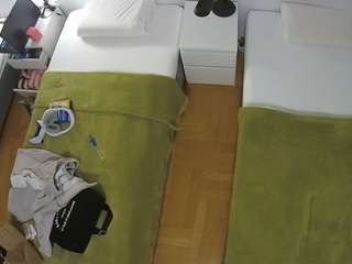voyeurcam-julmodels-bed-5 live cam profile