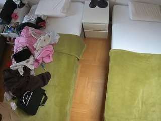voyeurcam-julmodels-bed-5