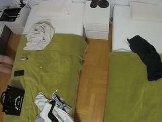 voyeurcam-julmodels-bed-5