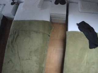 voyeurcam-julmodels-bed-5