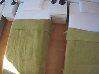 voyeurcam-julmodels-bed-5