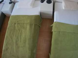 voyeurcam-julmodels-bed-5