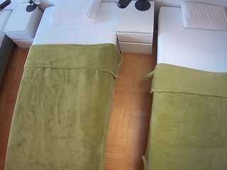 voyeurcam-julmodels-bed-5