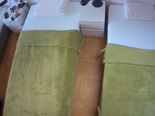 voyeurcam-julmodels-bed-5 webcam