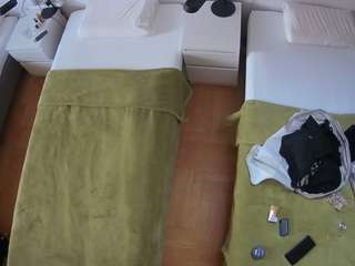 voyeurcam-julmodels-bed-5