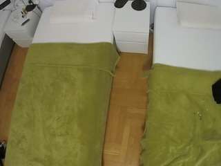 voyeurcam-julmodels-bed-5 webcam