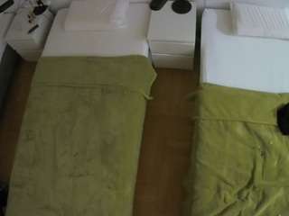 voyeurcam-julmodels-bed-5 webcam