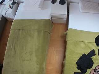 voyeurcam-julmodels-bed-5 webcam