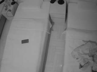 voyeurcam-julmodels-bed-5